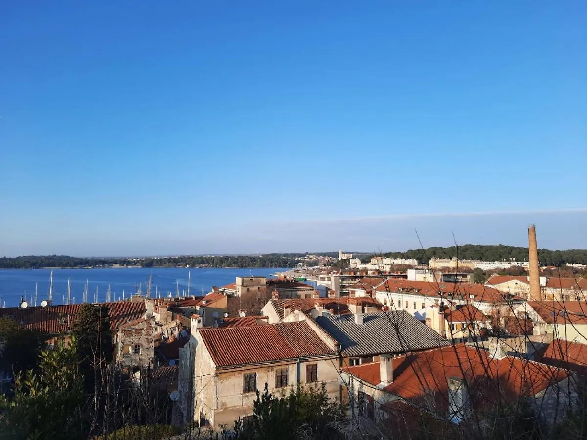 Panorama Apartment Pula 0*,  Croatia